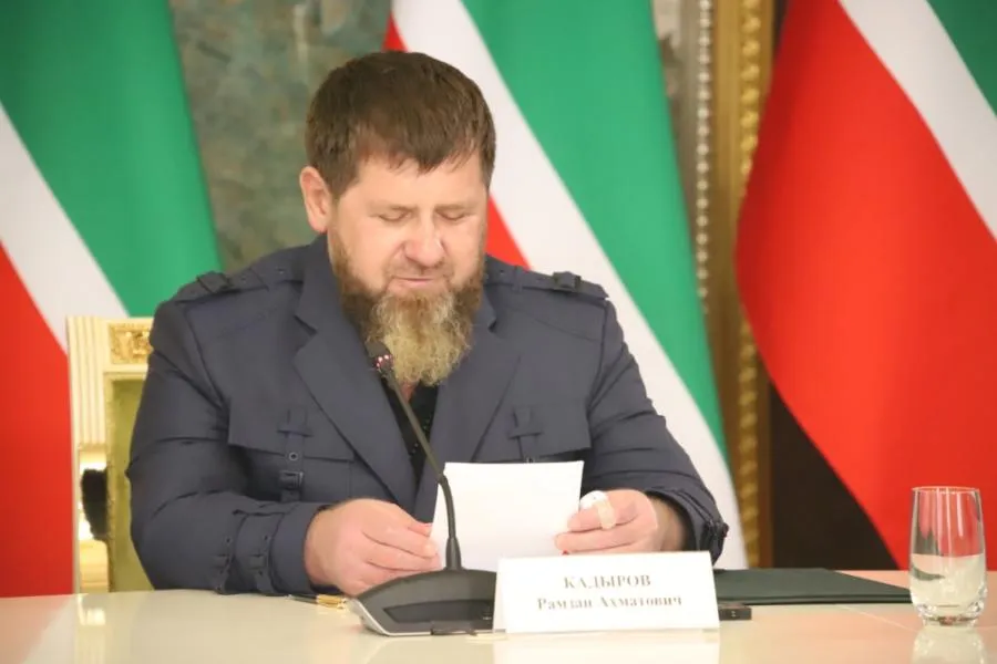 Власти Чечни поручили погасить налоговые долги организаций