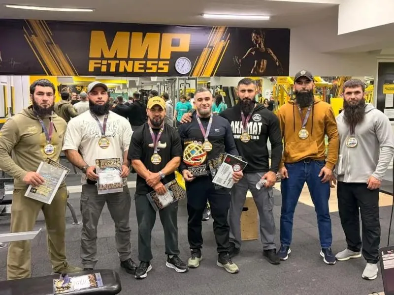 Чеченские атлеты взяли 7 золотых медалей на чемпионате по силовым видам спорта